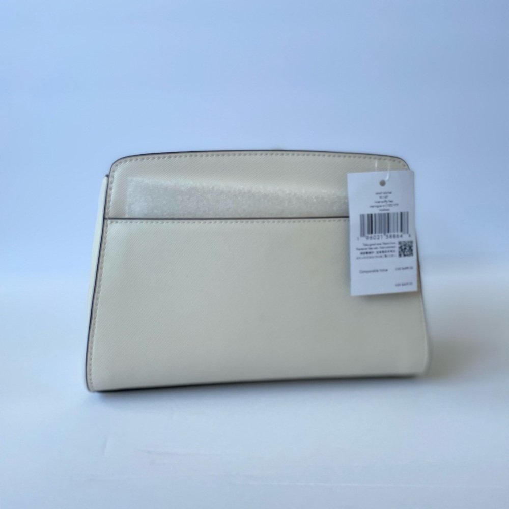 Kate Spade White and Red Heart Wristlet - Picture 2 of 10